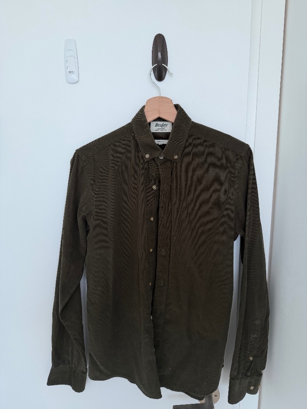 Bexley Olive Green Corduroy Button-Down Shirt Size 38 / 15